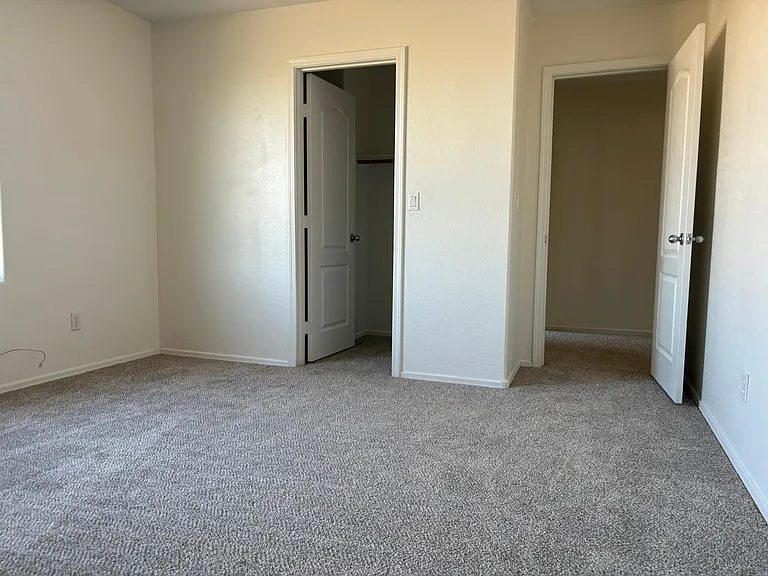 Upstairs bedroom3