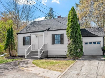 158 Putnam Pike, Johnston, RI, 02919