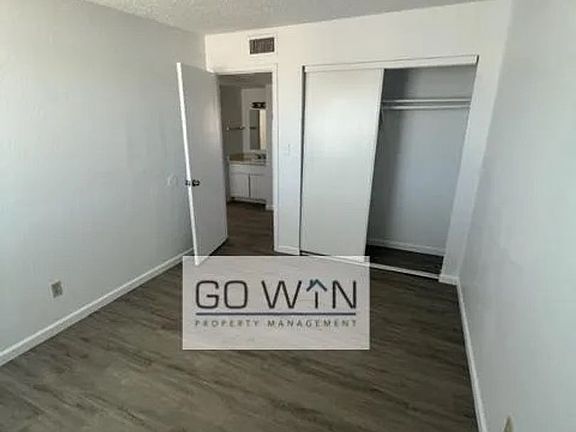 3rd image of 1102 W Cheryl Dr APT 106