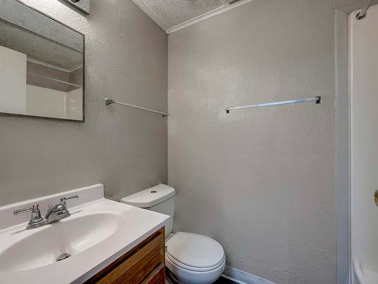 Pelican Pointe — Photo 6
