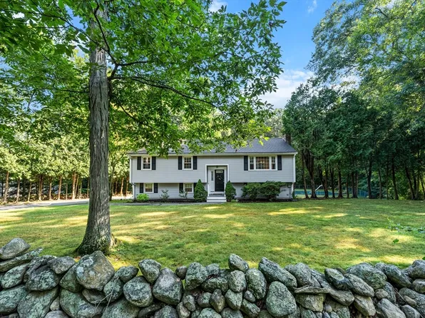 155 Lumber St, Hopkinton, MA 01748