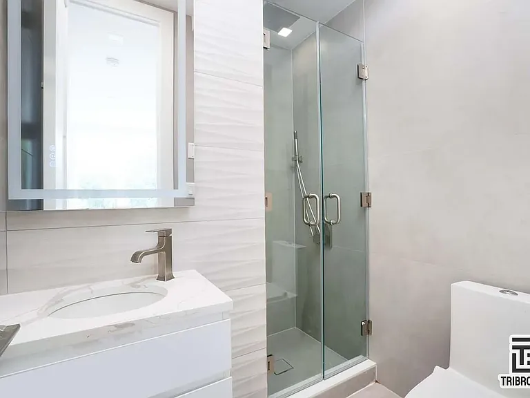 802 Lafayette Ave #PENTHOUSE — Photo 11