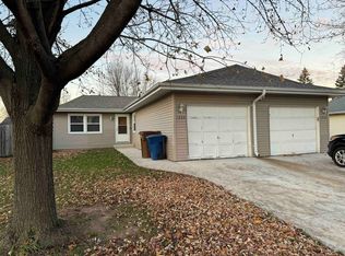 1208 Grove St, Menasha, WI 54952