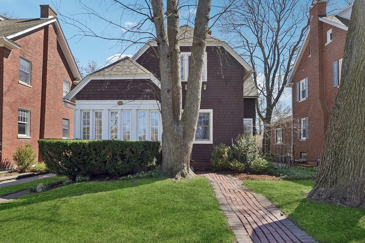 2319 Asbury Ave photo 1