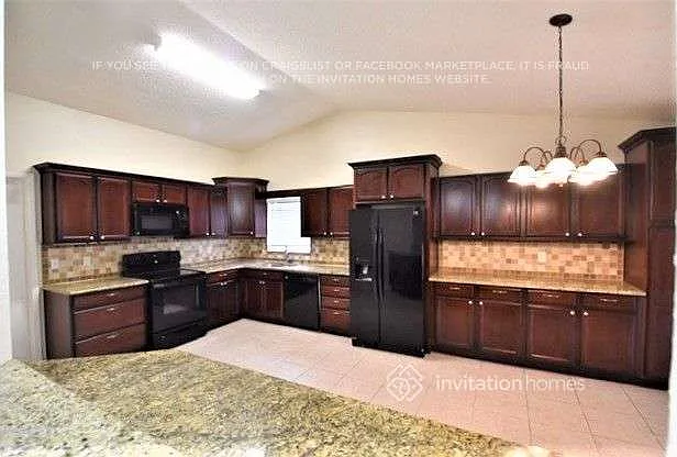 15840 Bay Lakes Trl — Photo 3