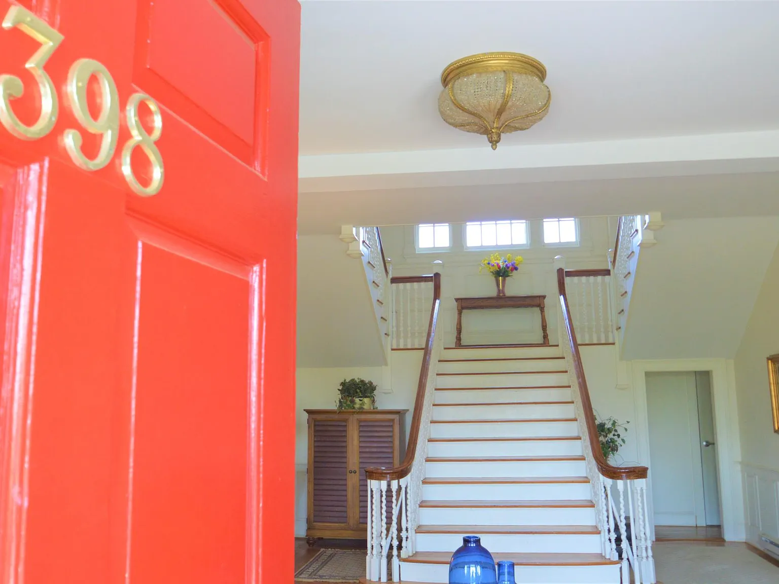 398 Wolcott Ave — Photo 4