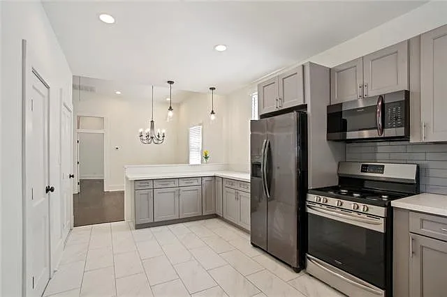 625 Evelina St — Photo 2