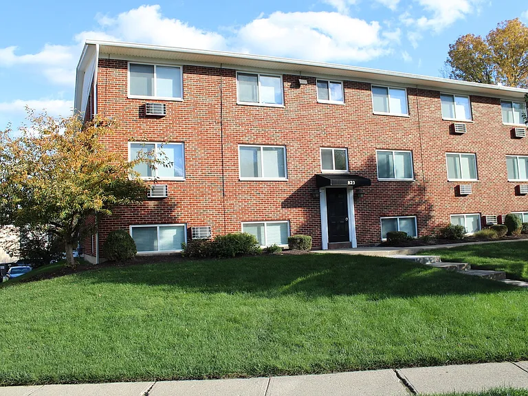 Flyer Pointe — Photo 17
