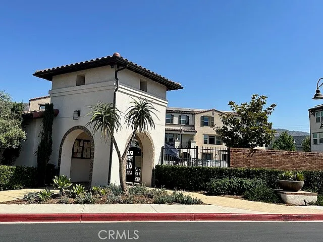 623 W Foothill Blvd #44 — Photo 1