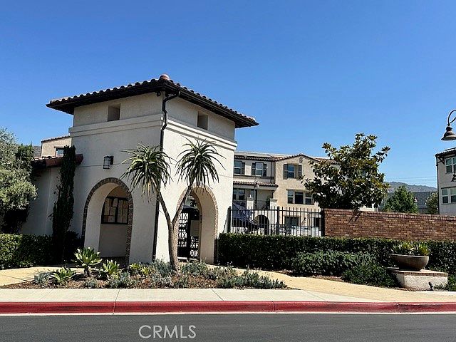 1st image of 623 W Foothill Blvd Unit 44