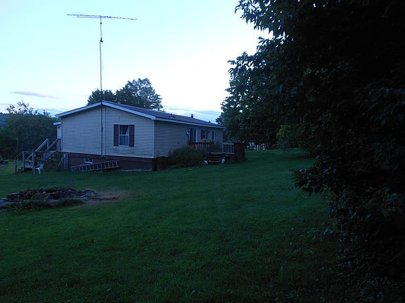 3rd image of 6695 Berkshire Center Road