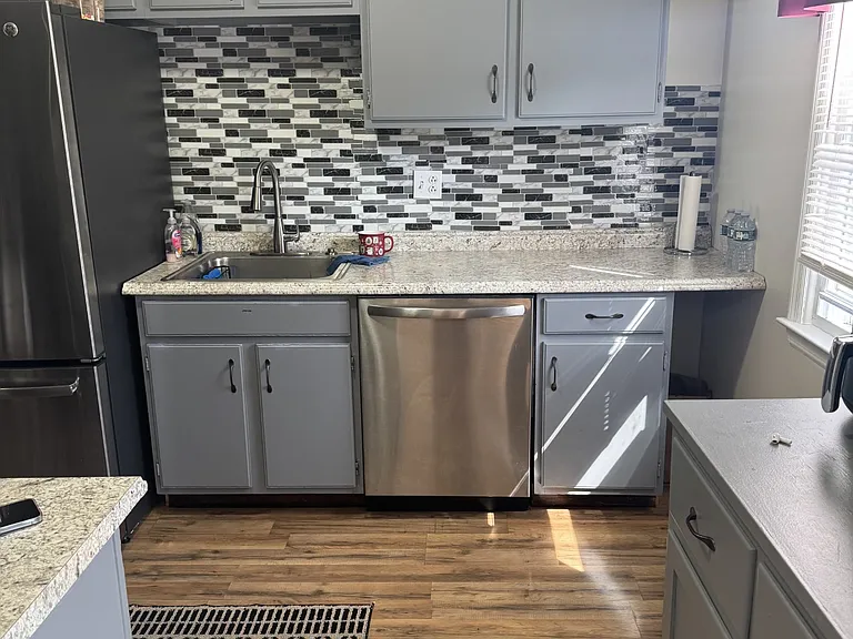 124 Lakeside Dr — Photo 5