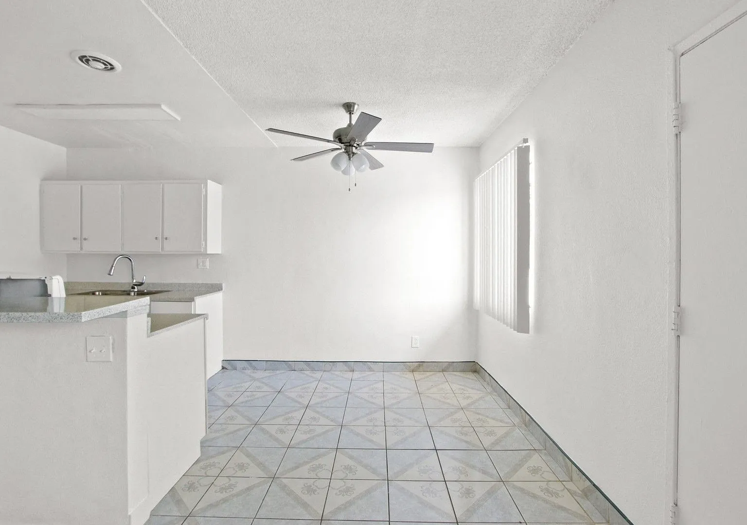 Westminster Apartments — Photo 3