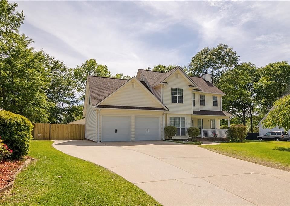 1st image of 1211 Ravenswood Dr