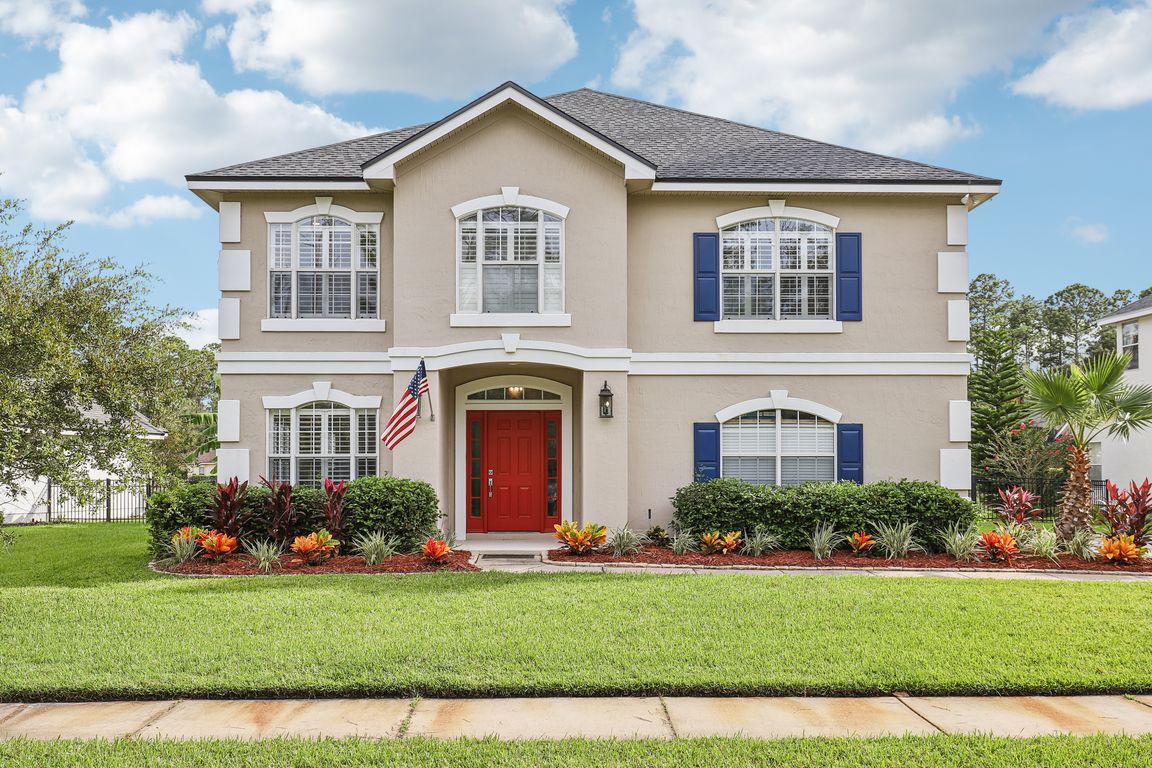 Timber Pond Dr-S1309-001.jpg