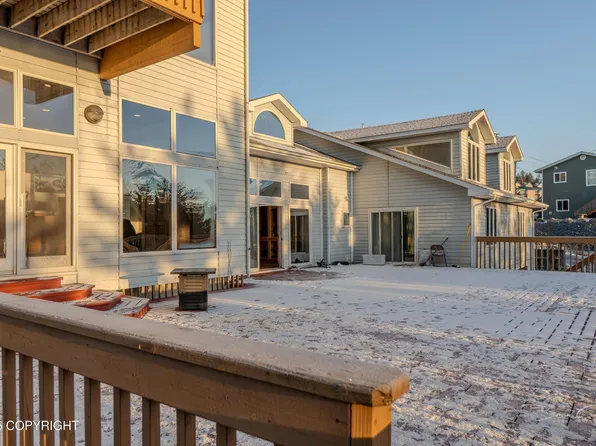 1720 E Rezanof Dr, Kodiak, AK 99615