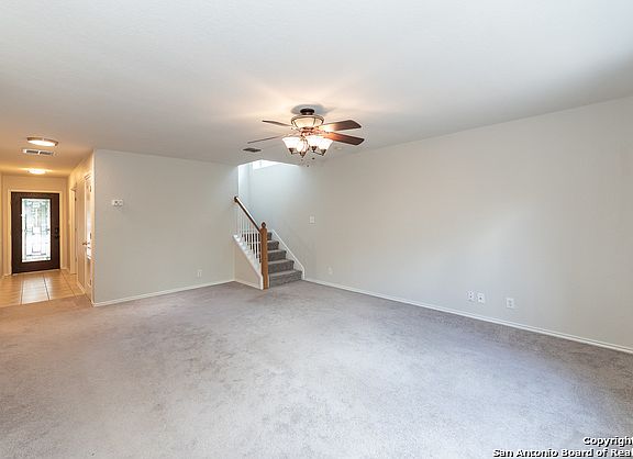5th image of 210 Val Verde Dr