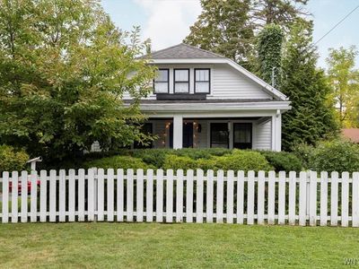 5665 E Ln, Lake View, NY, 14085