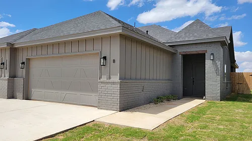 7128 22nd Pl Photo 1