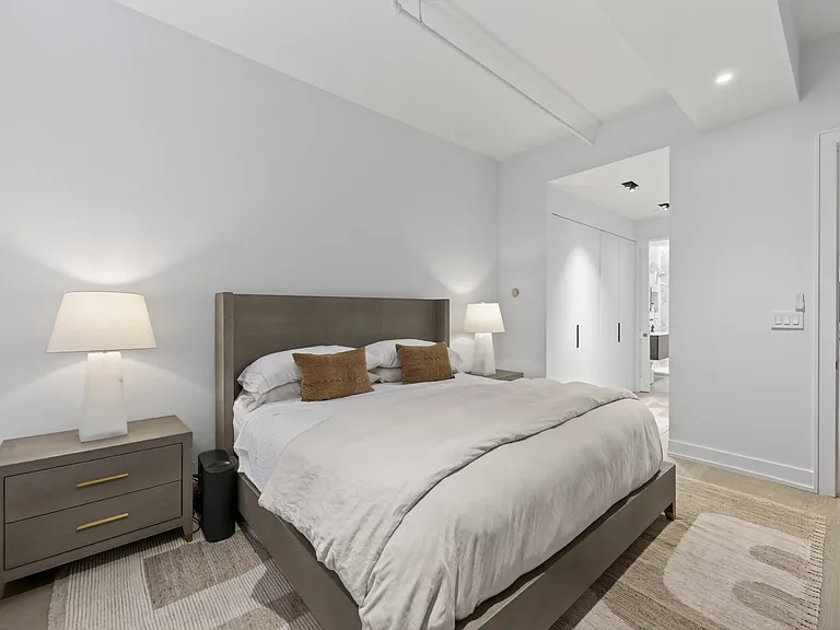 155 Hudson St #2S — Photo 15