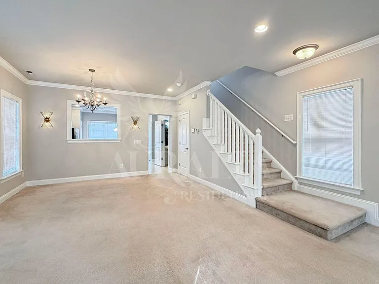 7754 Acc Blvd — Photo 4