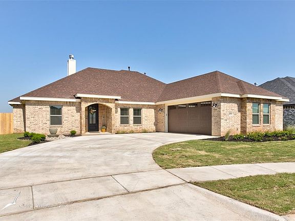 3rd image of 6834 Cedar Elm Dr