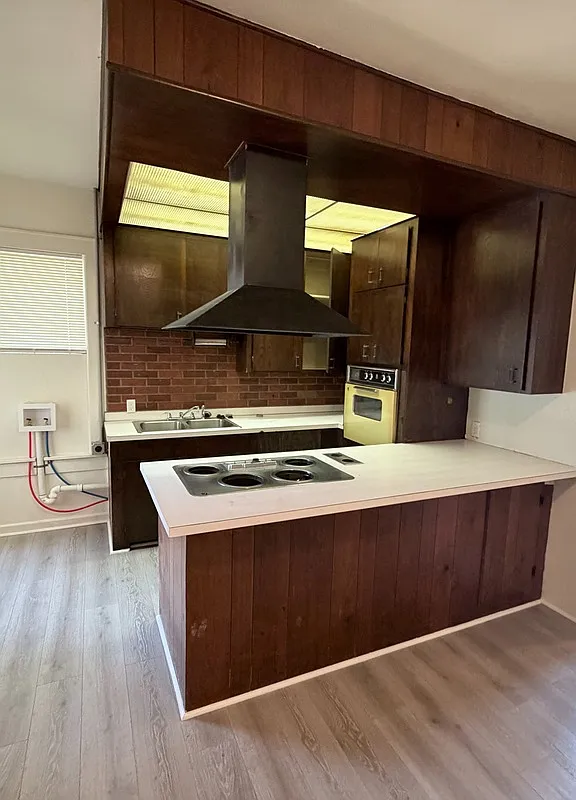 2 bed, 1.0 bath, 900 sqft, $900 — Photo 1