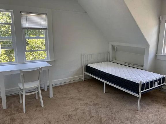2nd image of 2228 McKinley Ave #6