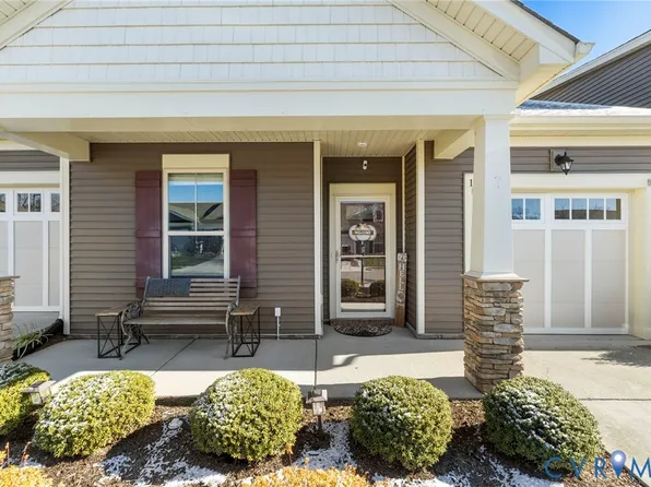 1409 Avondale Woods Dr, North Chesterfield, VA 23235