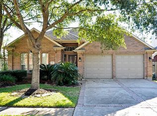 1711 River Trl, Sugar Land, TX 77479