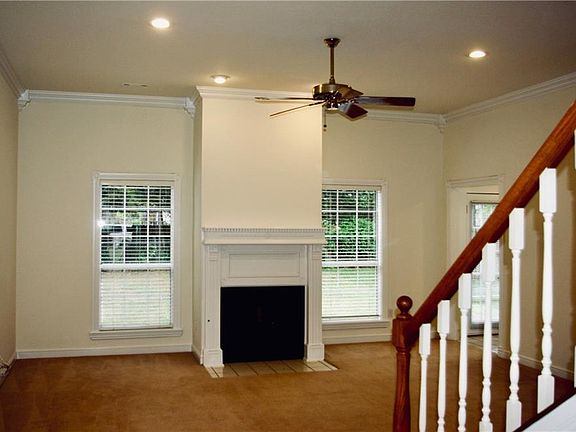 5th image of 1726 N Charlee Ave