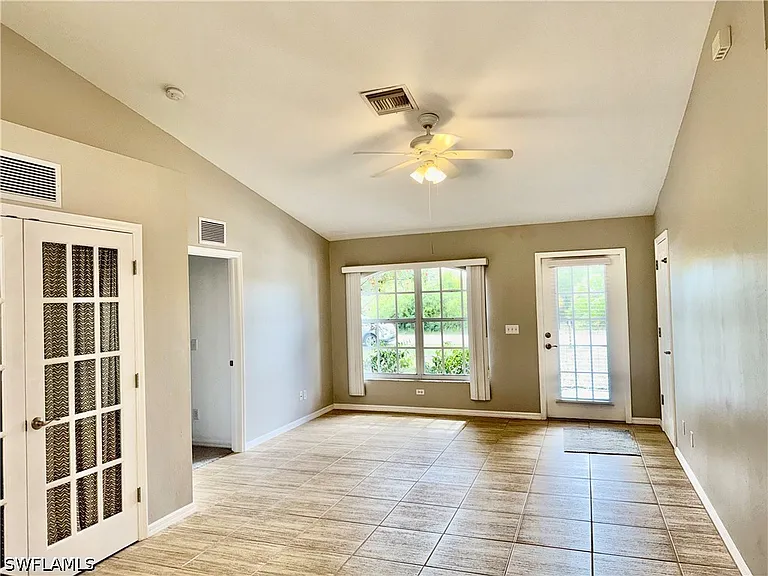 6016 Lindbrook Ave — Photo 7