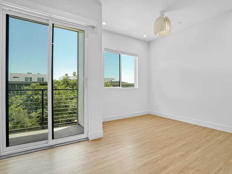 4802 S Slauson Ave #1G — Photo 3