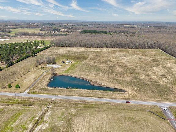 2nd image of 443 Cypress Lake Rd