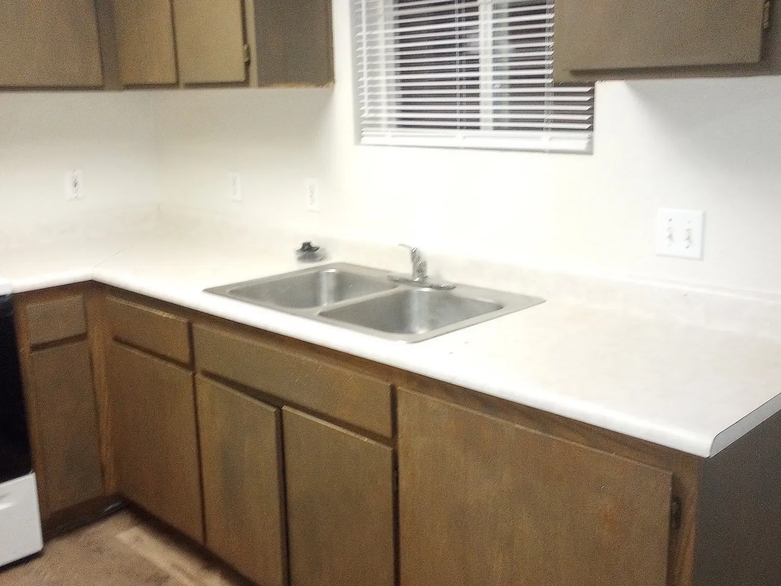 2 bed, 900 sqft, $1,275 — Photo 2