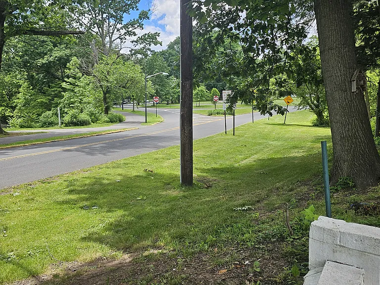1974 Saint Georges Ave #7 — Photo 14