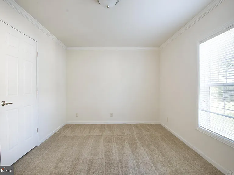 121 Bluebell Dr #11 — Photo 16