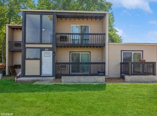 833 N Gladstone Ave APT 5, Aurora, IL 60506