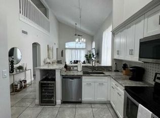 6752 Green Island Cir, Lake Worth, FL 33463