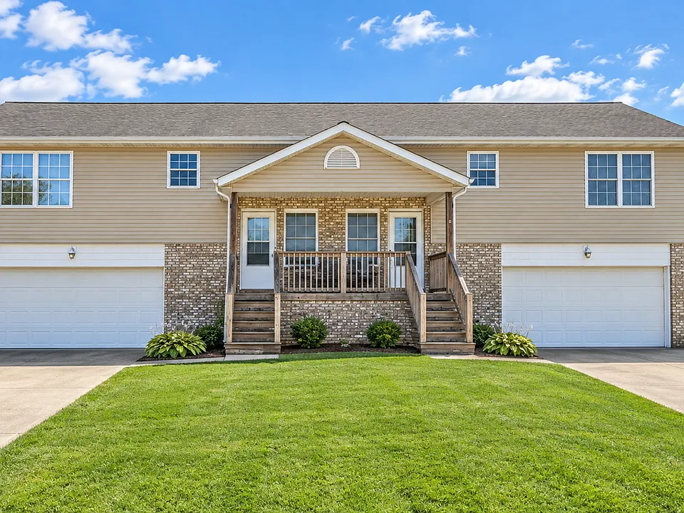 1611 Spring Village Ln