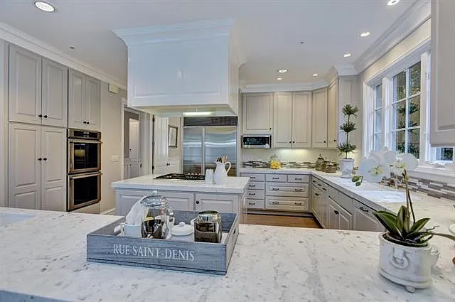 333 Santa Rita Ave — Photo 16