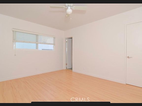 4th image of 11921 1/2 Goshen Ave #4