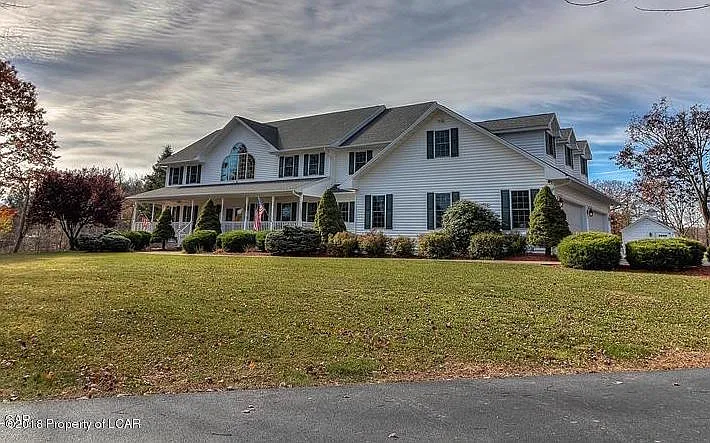 360 Upper Demunds Rd photo 1