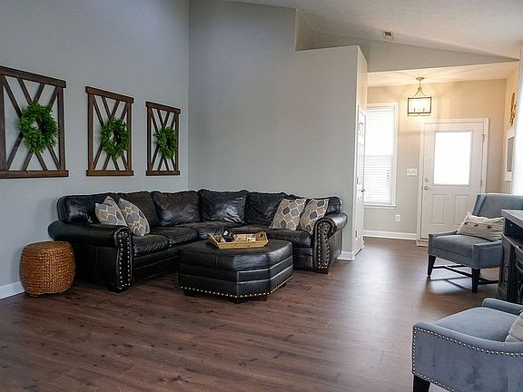 5th image of 796 Sunvista Dr