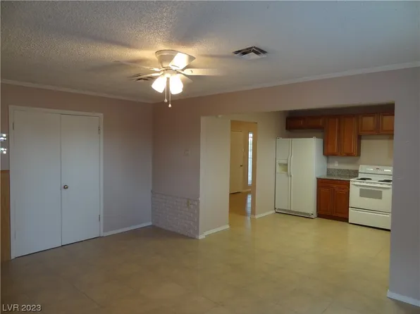 1334 Smoke Tree Ave, Las Vegas, NV 89108