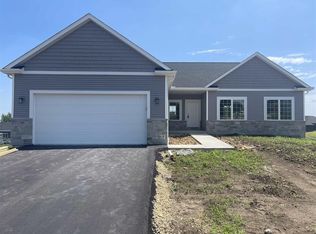 1750 East Kyle Circle, Beloit, WI 53511