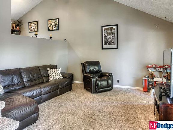 3rd image of 7020 S 130th St
