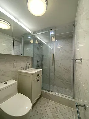Rented by UES Management | media 4