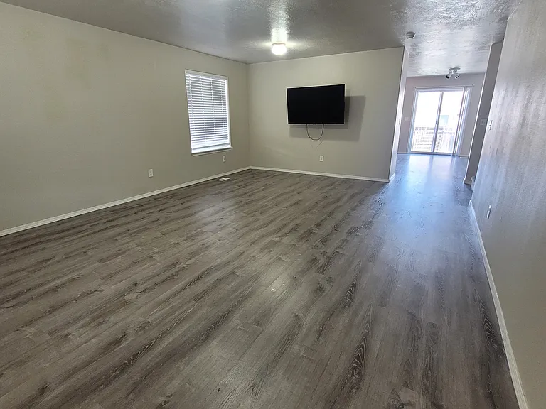 2556 E Copper Point — Photo 34