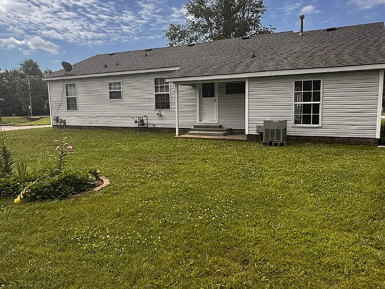 3009 W Olive St — Photo 19